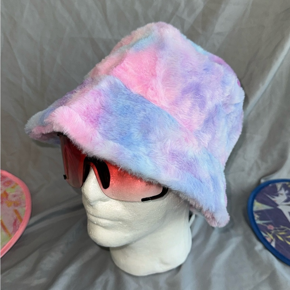 RAVELUXE 🥳 Bucket Hat 👒 Furry 🐰 ✨ Blue, Pink and Purple ✨